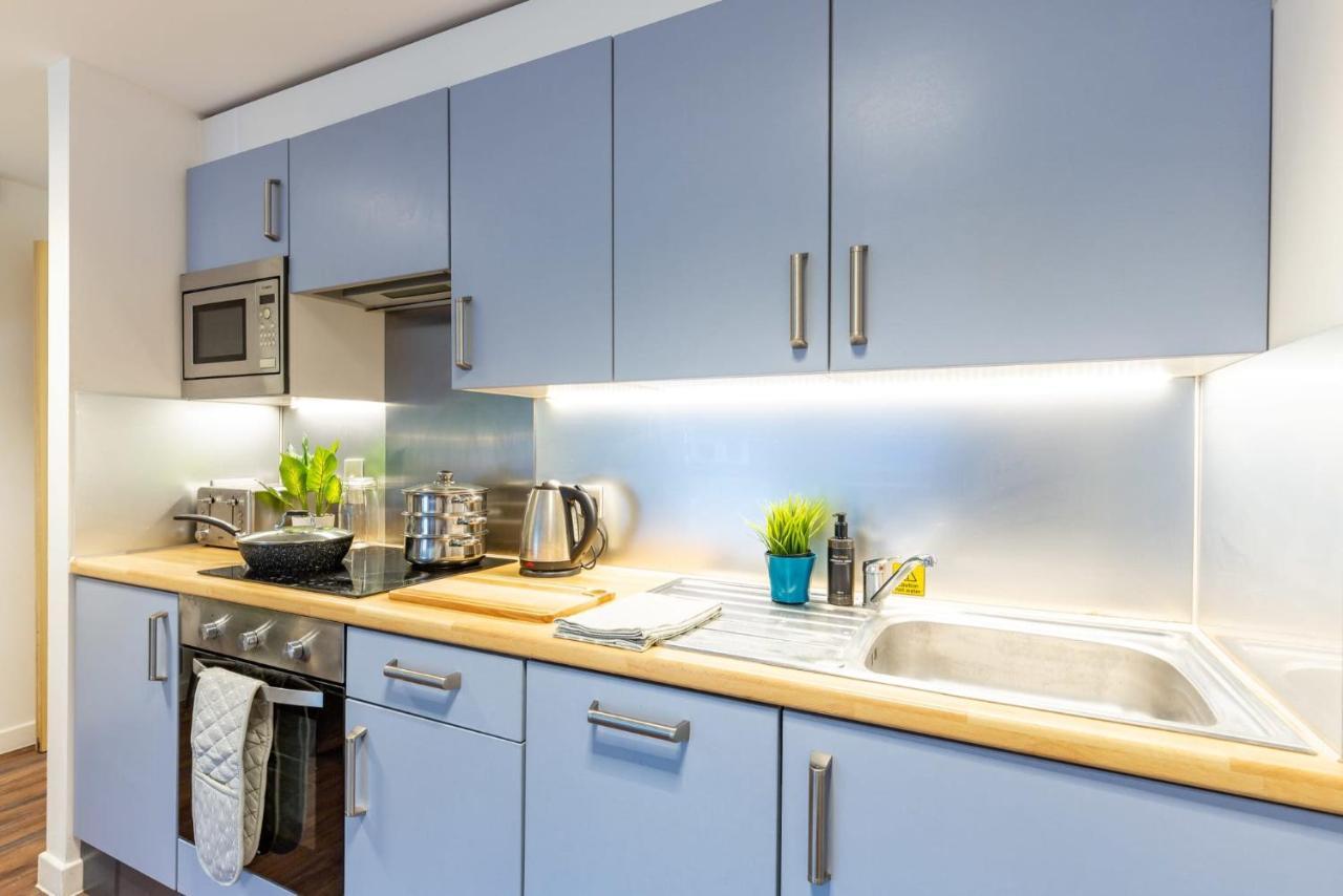 Ensuite Bedrooms With Shared Kitchen At Hollingbury House In Brighton ภายนอก รูปภาพ
