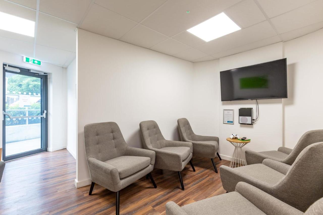 Ensuite Bedrooms With Shared Kitchen At Hollingbury House In Brighton ภายนอก รูปภาพ